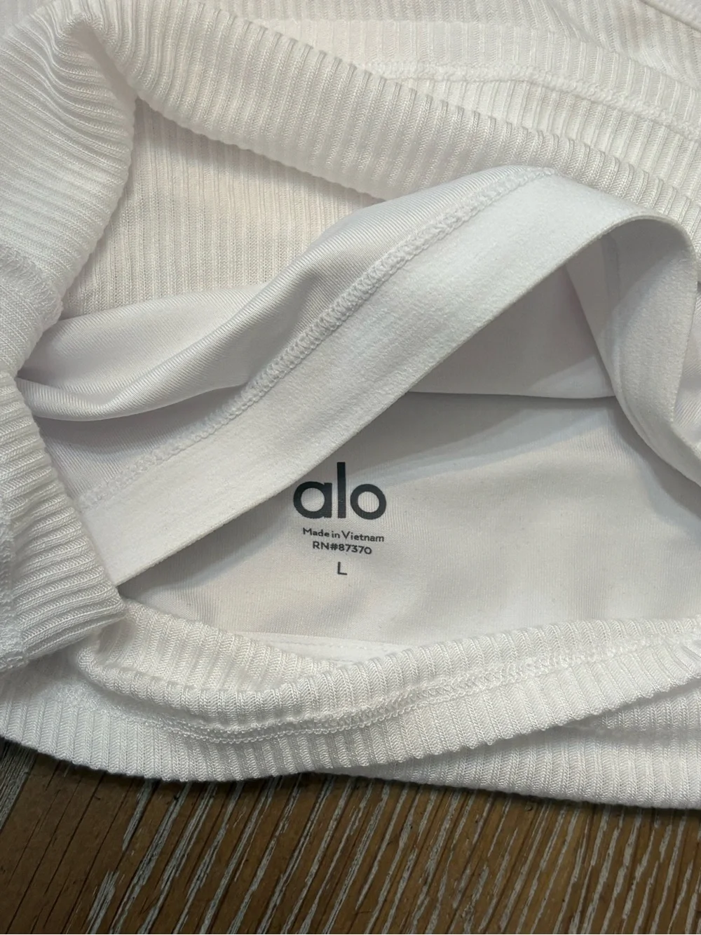 ALO YOGA Ribbed Wave Crop Long Sleeve Top Size Large